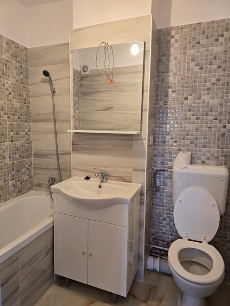 Titan, 5 minute metrou si parc IOR, pe Al Djud, 15 minute mall Park Lake,